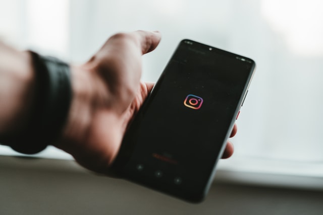 How to Get Instagram Influencers to Promote Your Brand